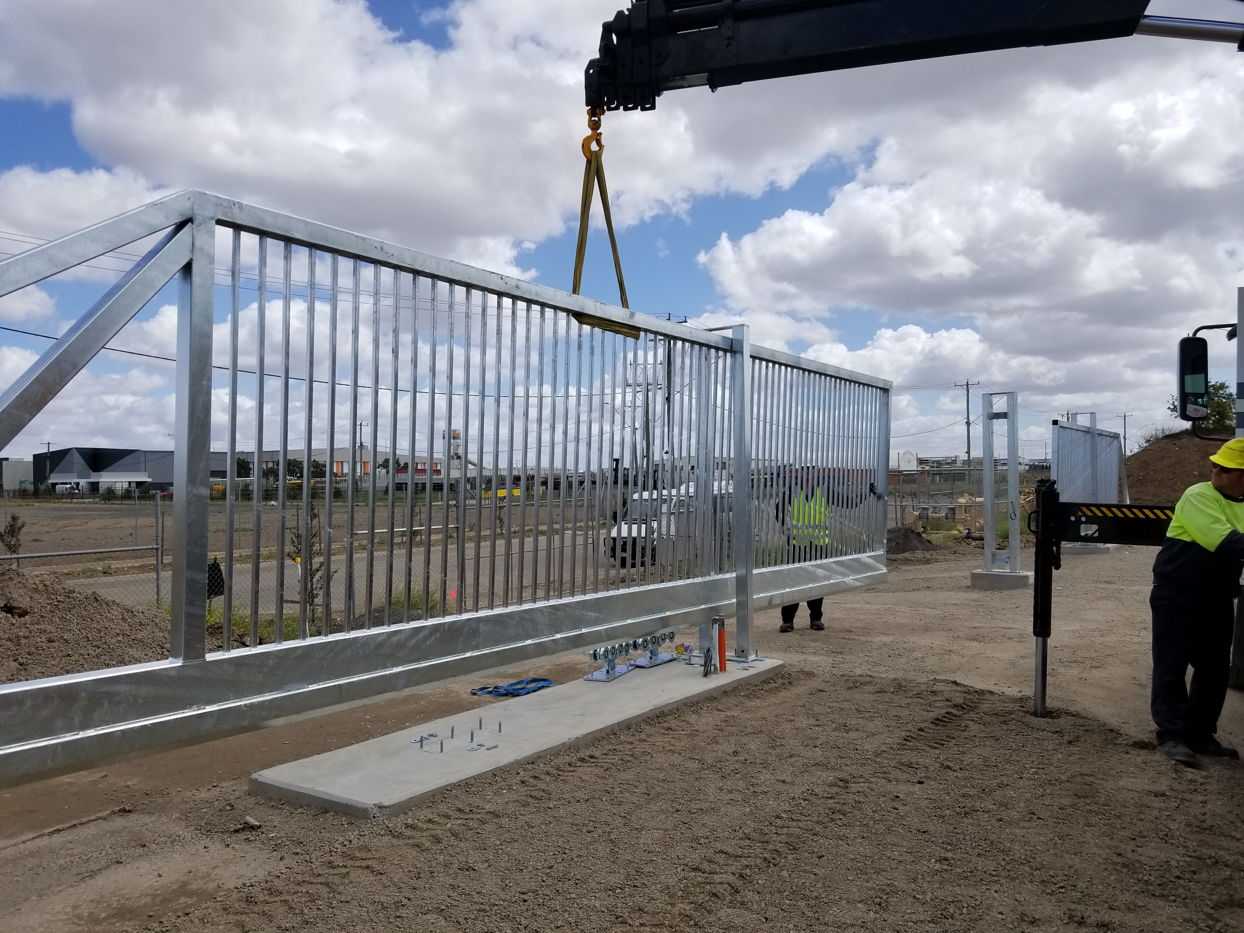 Effective colllaboroation with a variety of contractors is especially important for large automatic gates projects like this one.